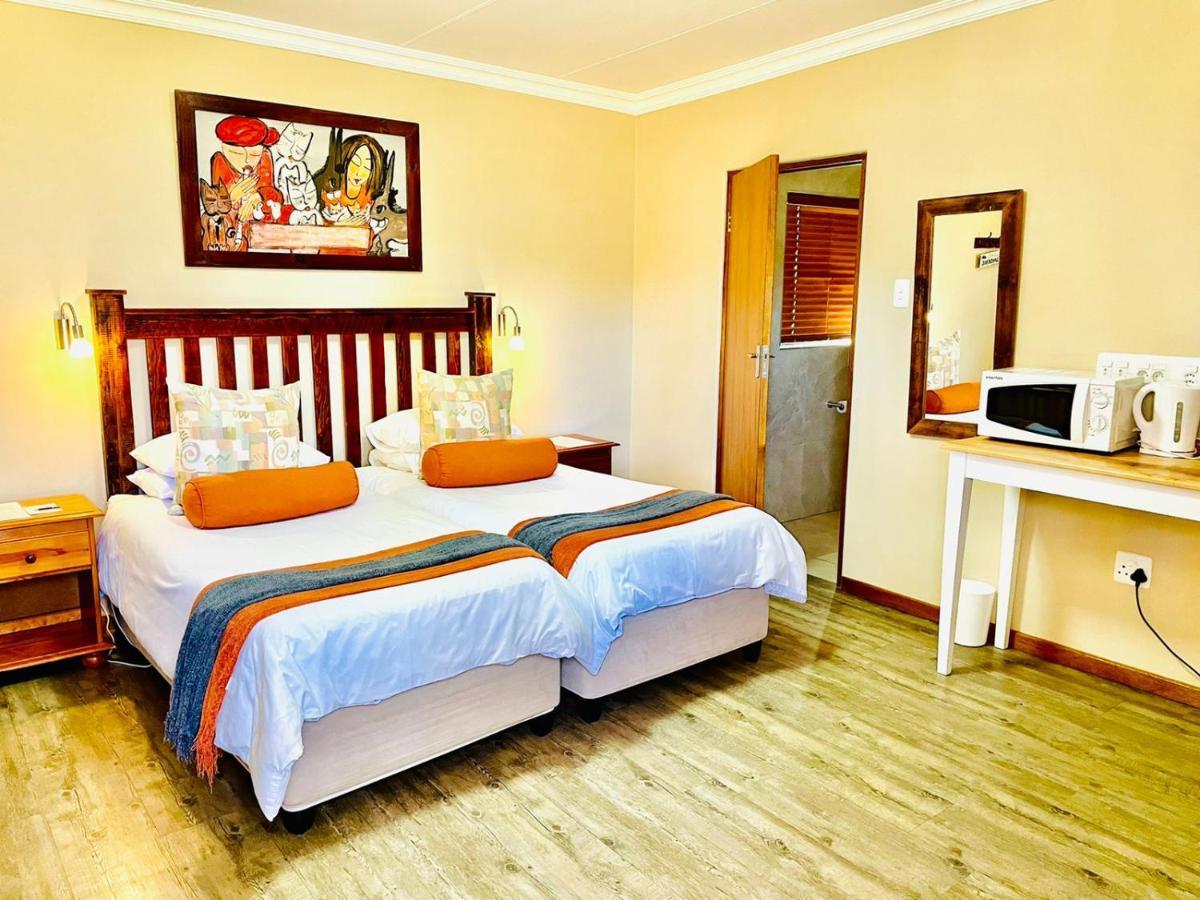 Вилла Travalia Guest Farm Nelspoort Экстерьер фото