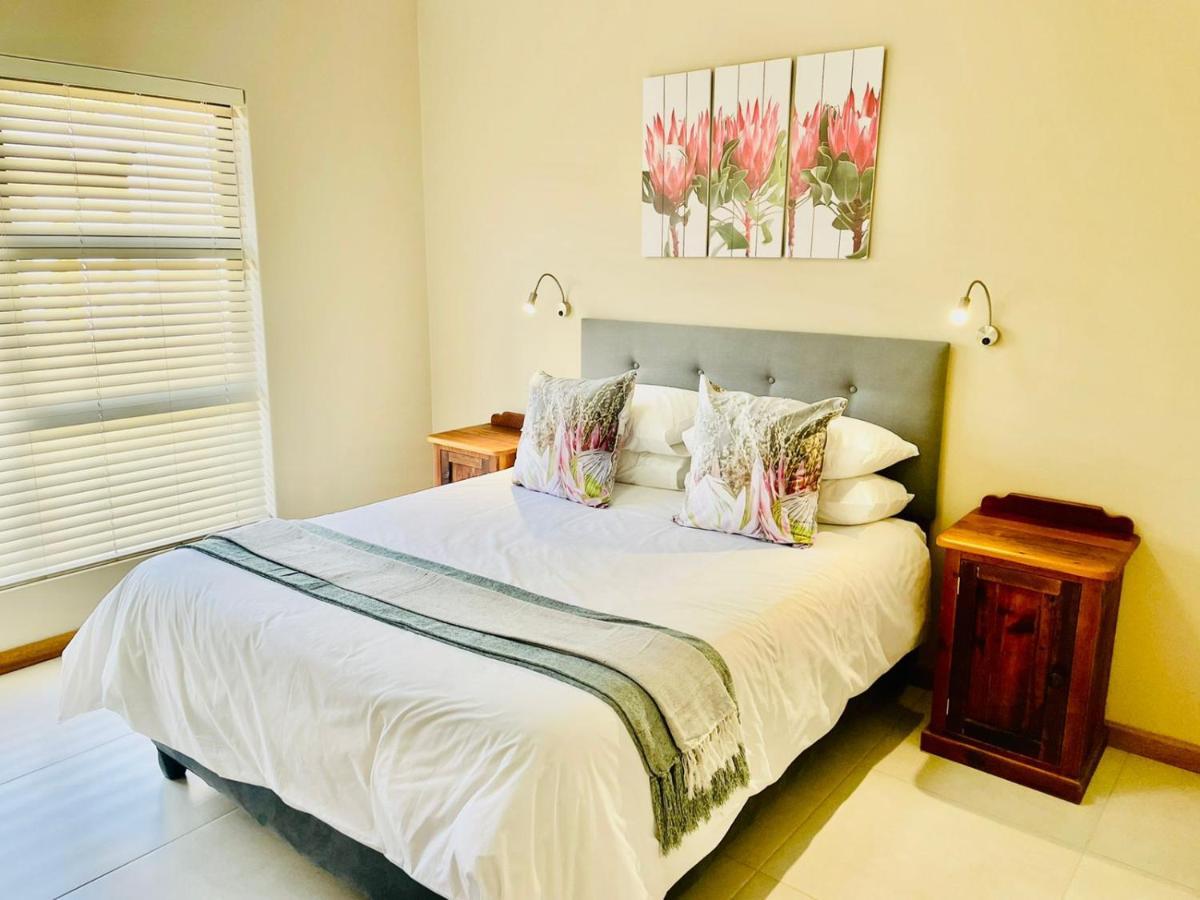 Вилла Travalia Guest Farm Nelspoort Экстерьер фото